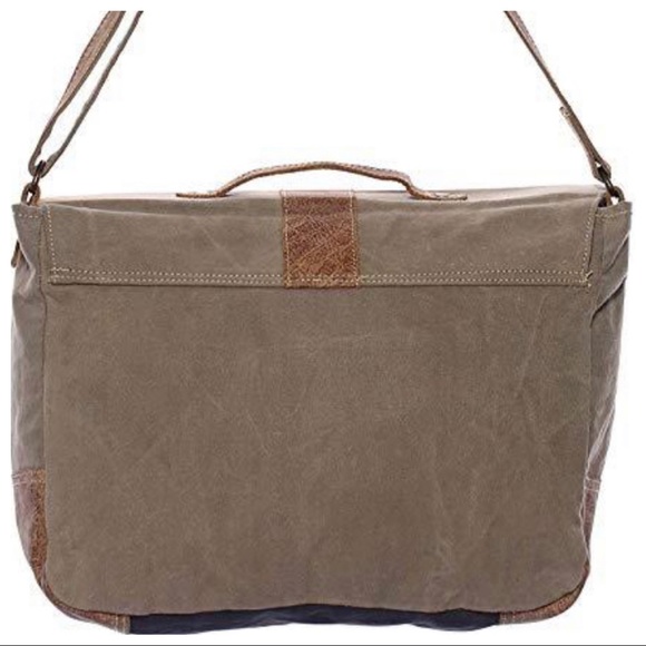 FLAPOVER MESSENGER BAG - Picture 6 of 9